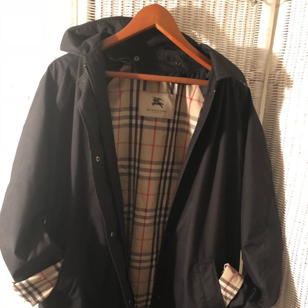 Burberry Jacket size 14R it’s a classic.